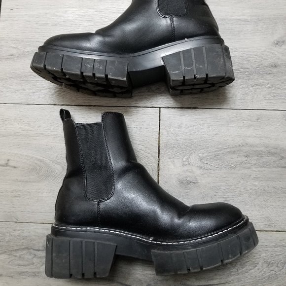 Madden Girl Phenom Platform Chelsea Lug Sole Boots - Picture 1 of 10